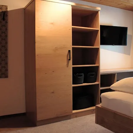 Haus Biberkopf Apartamento *